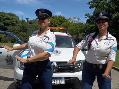 Bomberos, policías y médicos de San Isidro se encuentran listos para el Lollapalooza 2022 así lo muestra un divertido video